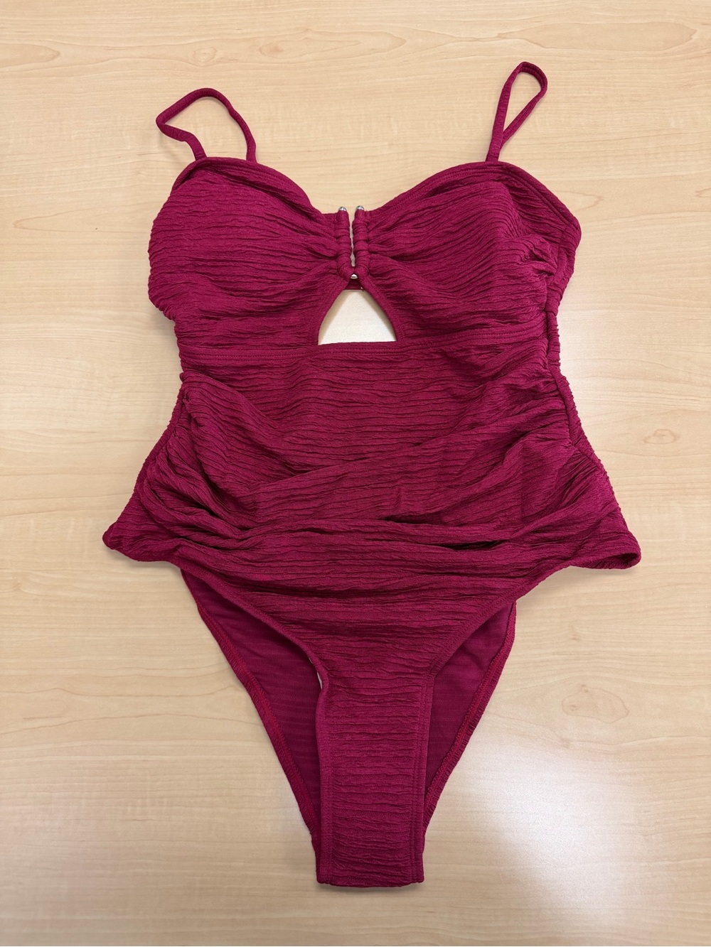 NWT Cupshe Ruche Textured One-Piece Swimsuit in Wine Red Size Medium